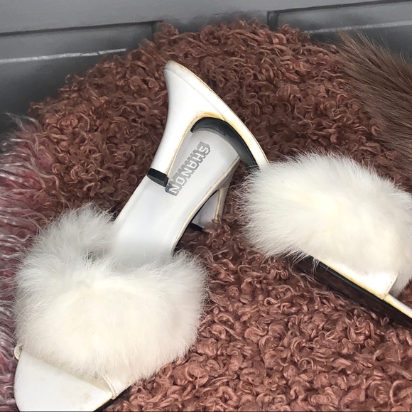 Vintage 60’s white fur slipper heels☁️☁️☁️ - Picture 3 of 4